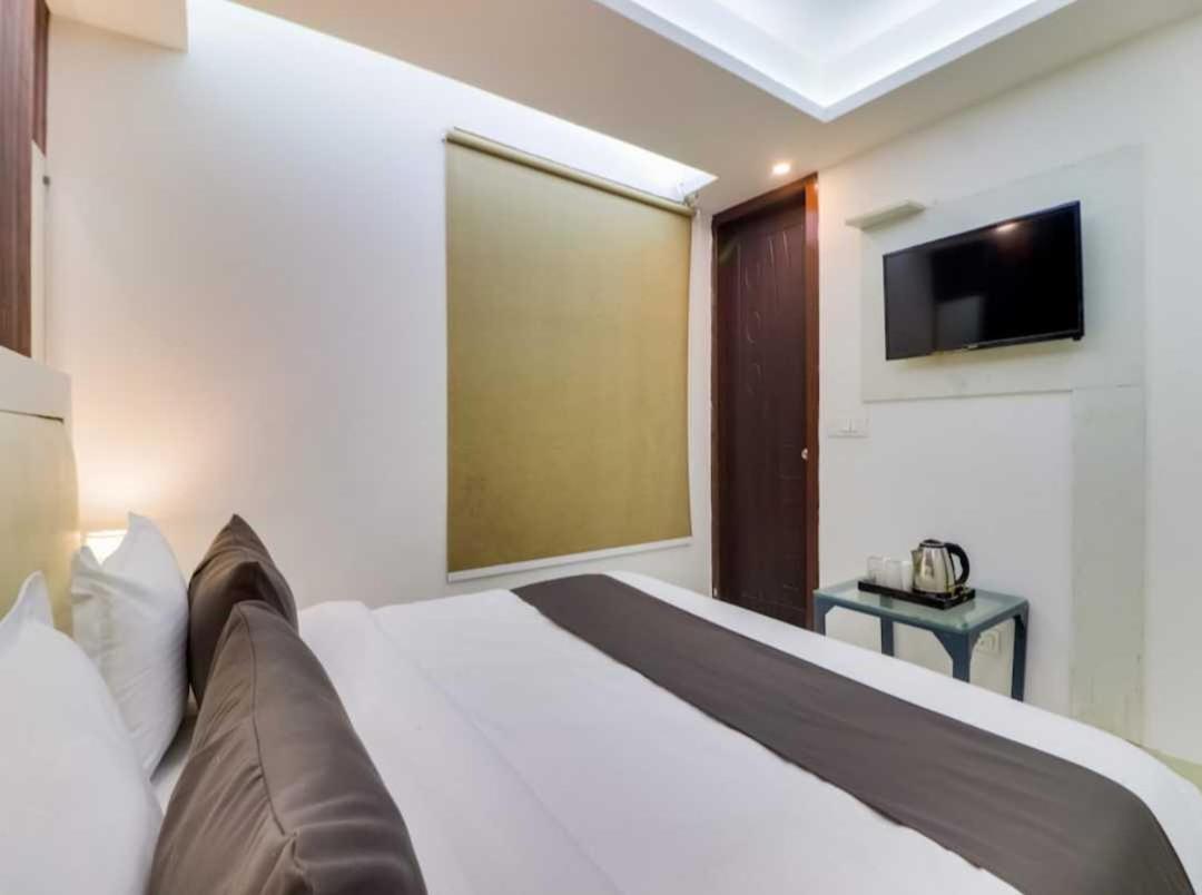 Hotel O Galaxy Stay Нью-Делі Екстер'єр фото